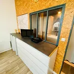 Duplex Industriel - Centre Parking Privé Wifi Appartamento