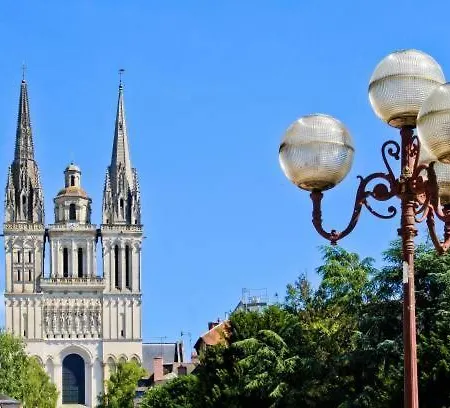 아파트 Duplex Industriel - Centre Parking Prive Wifi 앙제